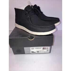 NEW UGG Hendrickson Chukka Boots Men's Size 8 Black Suede Lace Up 1013990